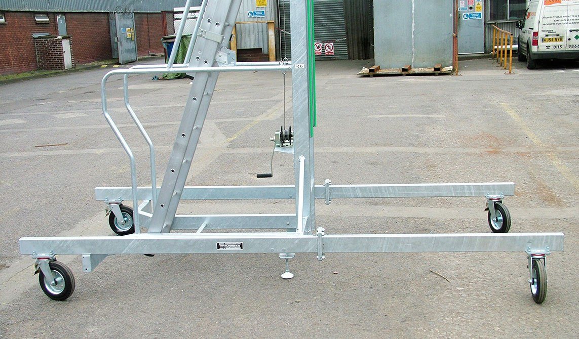 Mobile Aluminium Ladders for Enhanced Accessibility